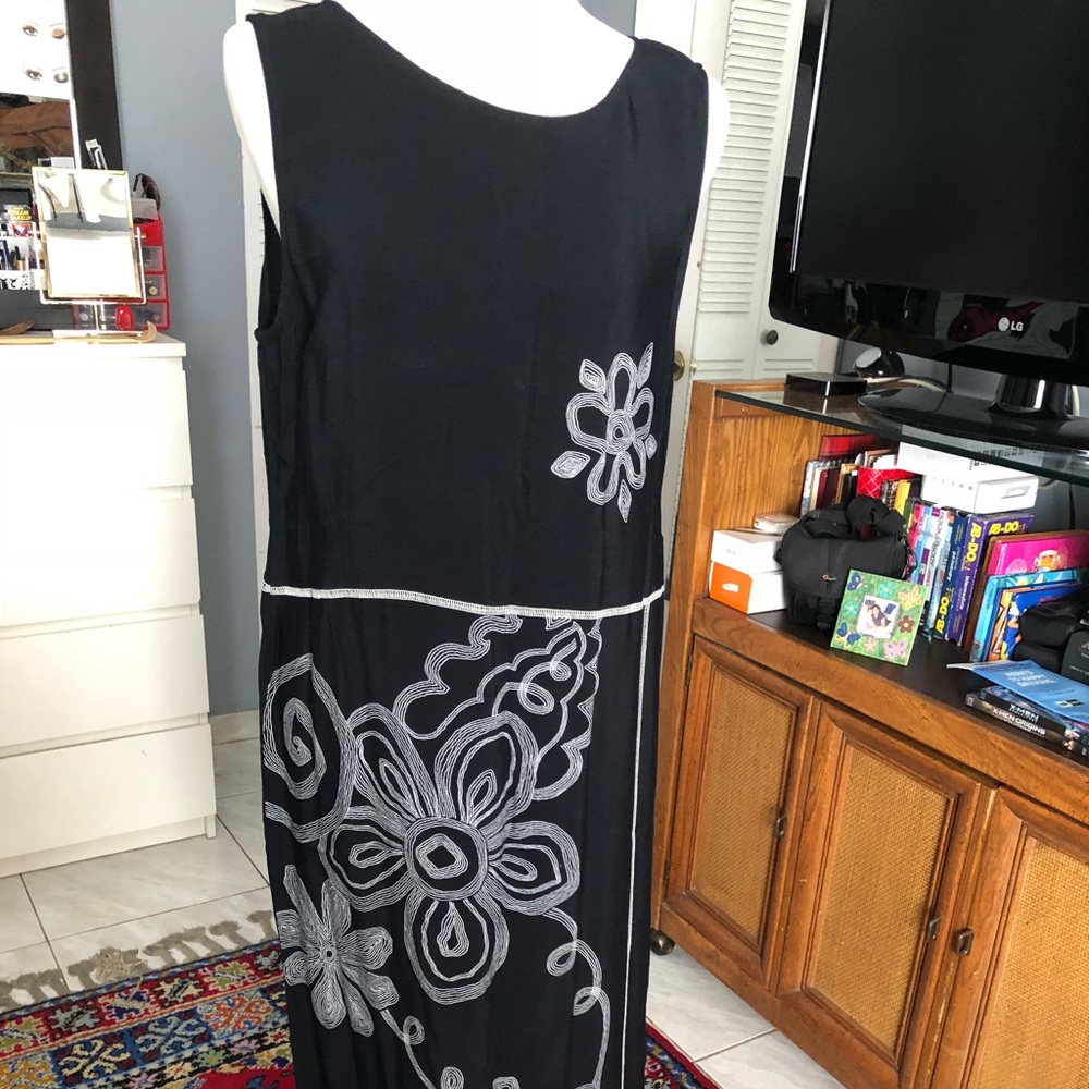 Black long dress